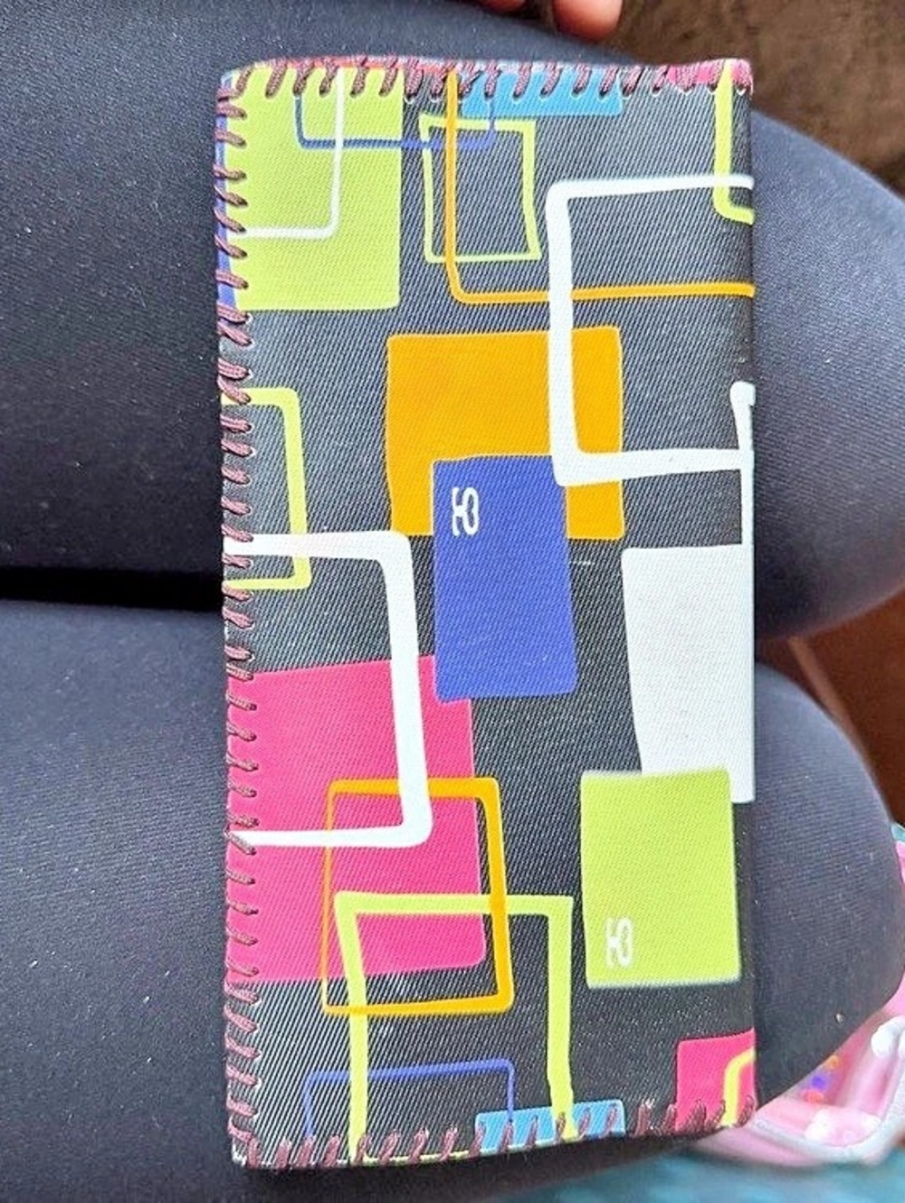 Multicolor Geometric Wallet - Picture 3 of 3